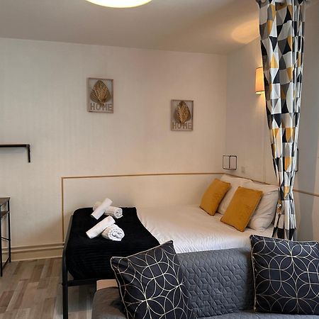 Orleans Centre Proche Gare - Appartement Fonctionnel Residence Calme Parking Prive Gratuit - Le Central Elegance Luaran gambar