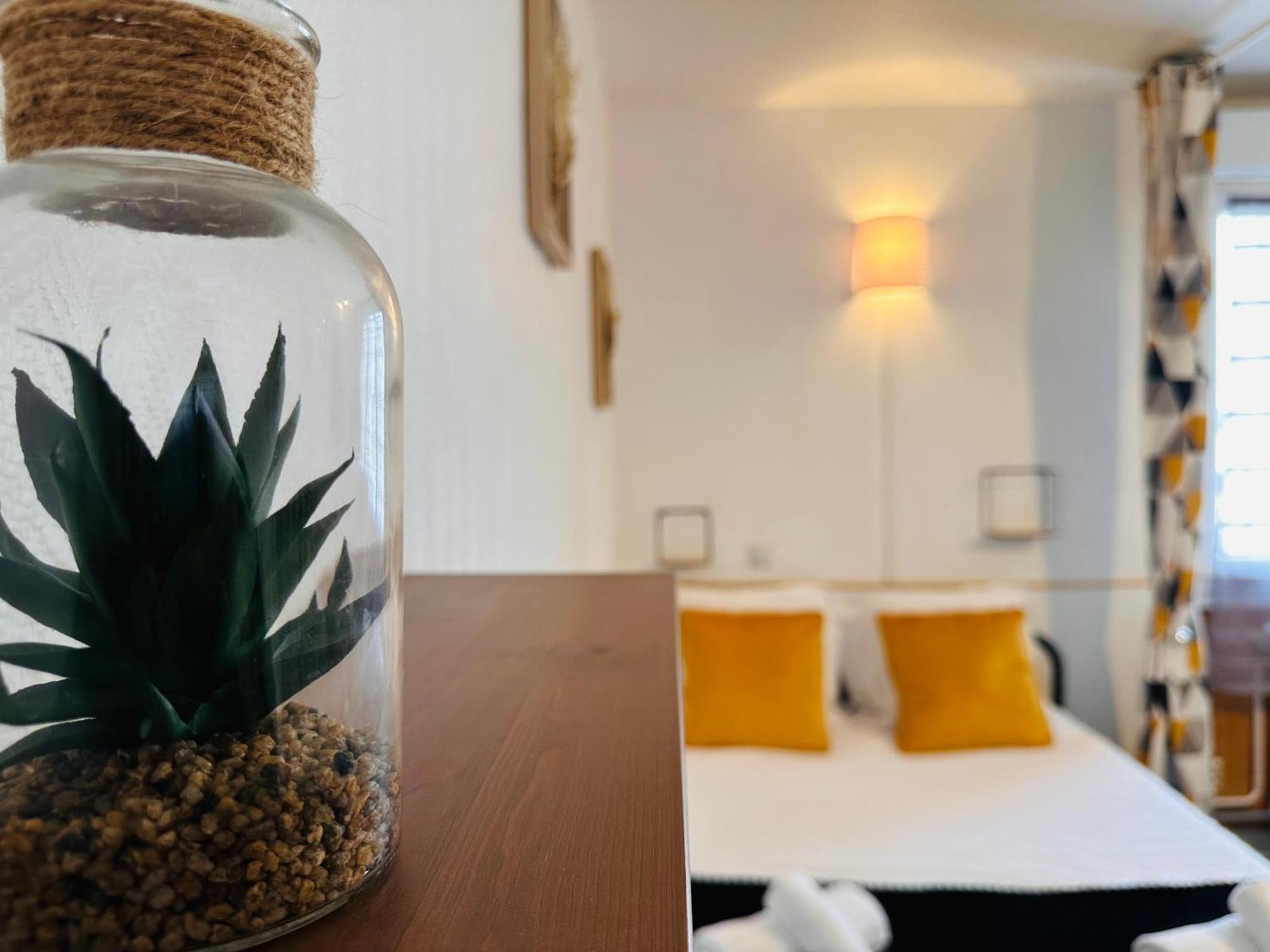 Orleans Centre Proche Gare - Appartement Fonctionnel Residence Calme Parking Prive Gratuit - Le Central Elegance Luaran gambar
