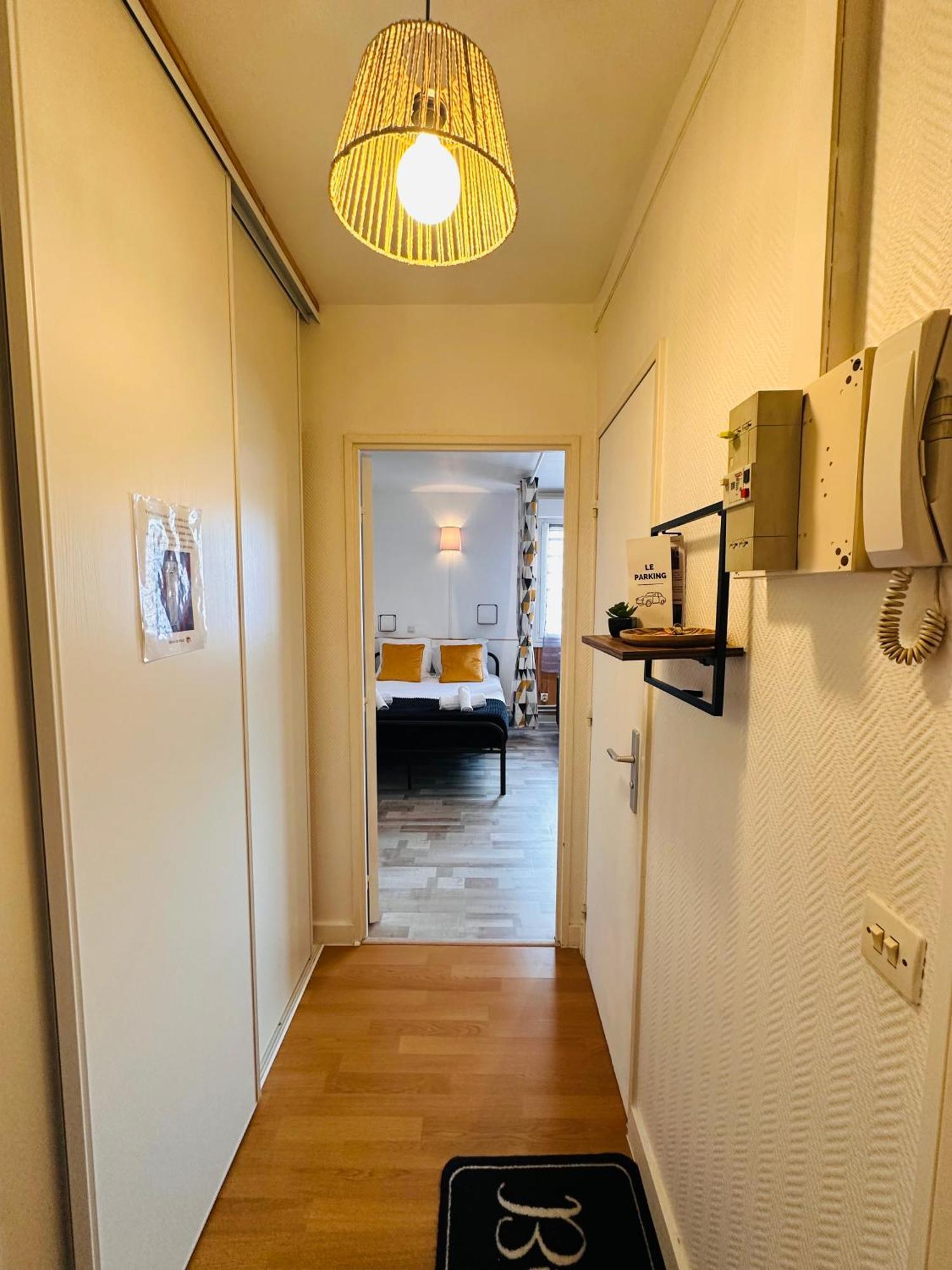 Orleans Centre Proche Gare - Appartement Fonctionnel Residence Calme Parking Prive Gratuit - Le Central Elegance Luaran gambar