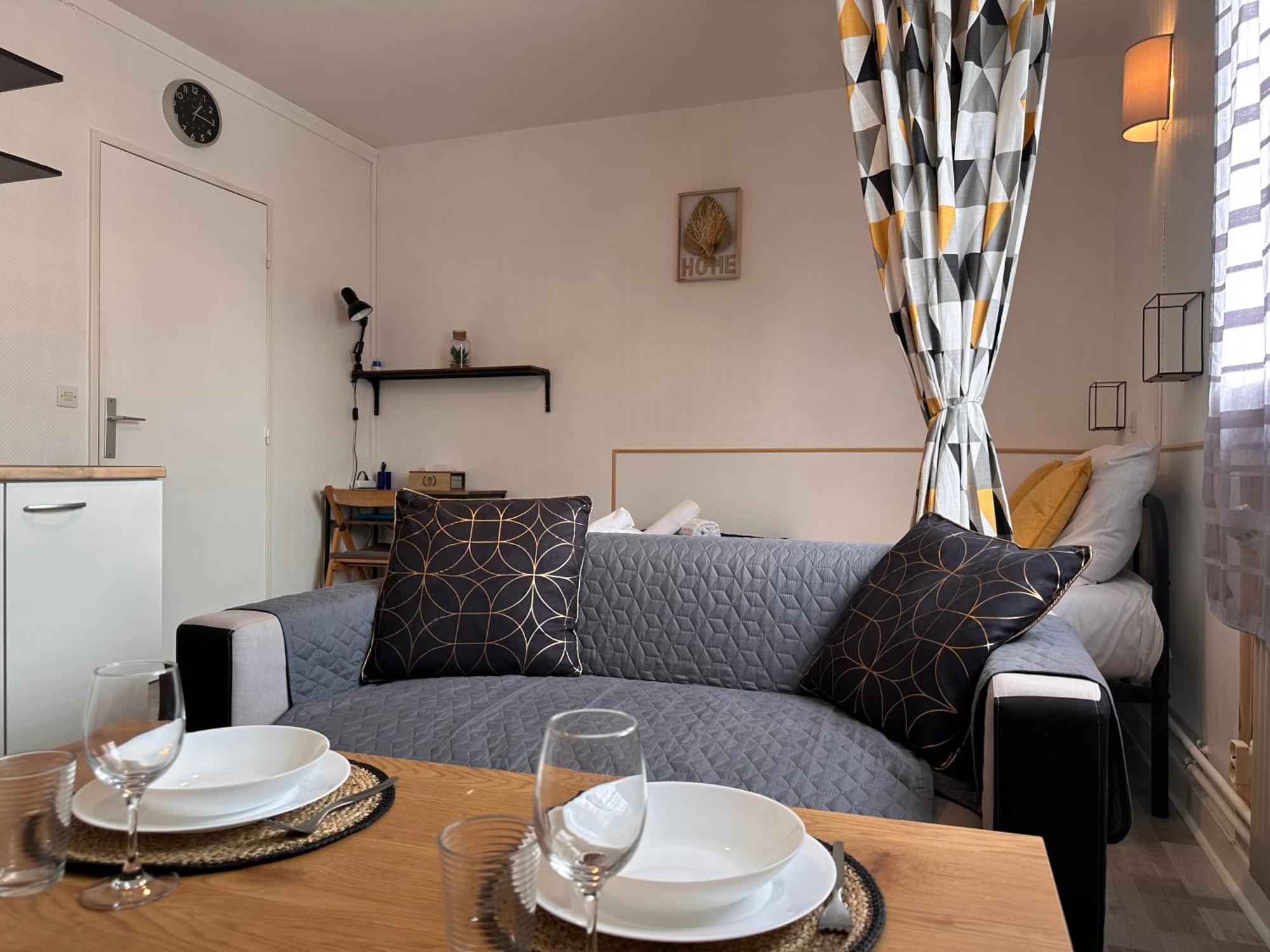Orleans Centre Proche Gare - Appartement Fonctionnel Residence Calme Parking Prive Gratuit - Le Central Elegance Luaran gambar